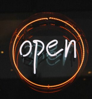 Neon skilt  effektiv synlighet med moderne led-teknologi