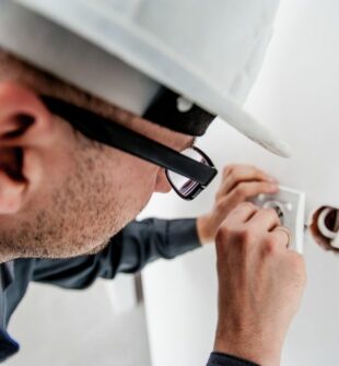 Elektriker molde  trygghet, komfort og smarte energiløsninger